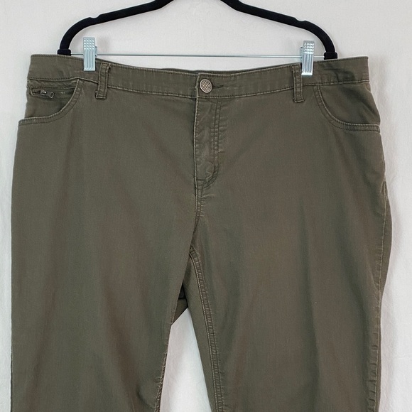 Reitmans Jeans Olive Green Pants Size 18 - Picture 5 of 11